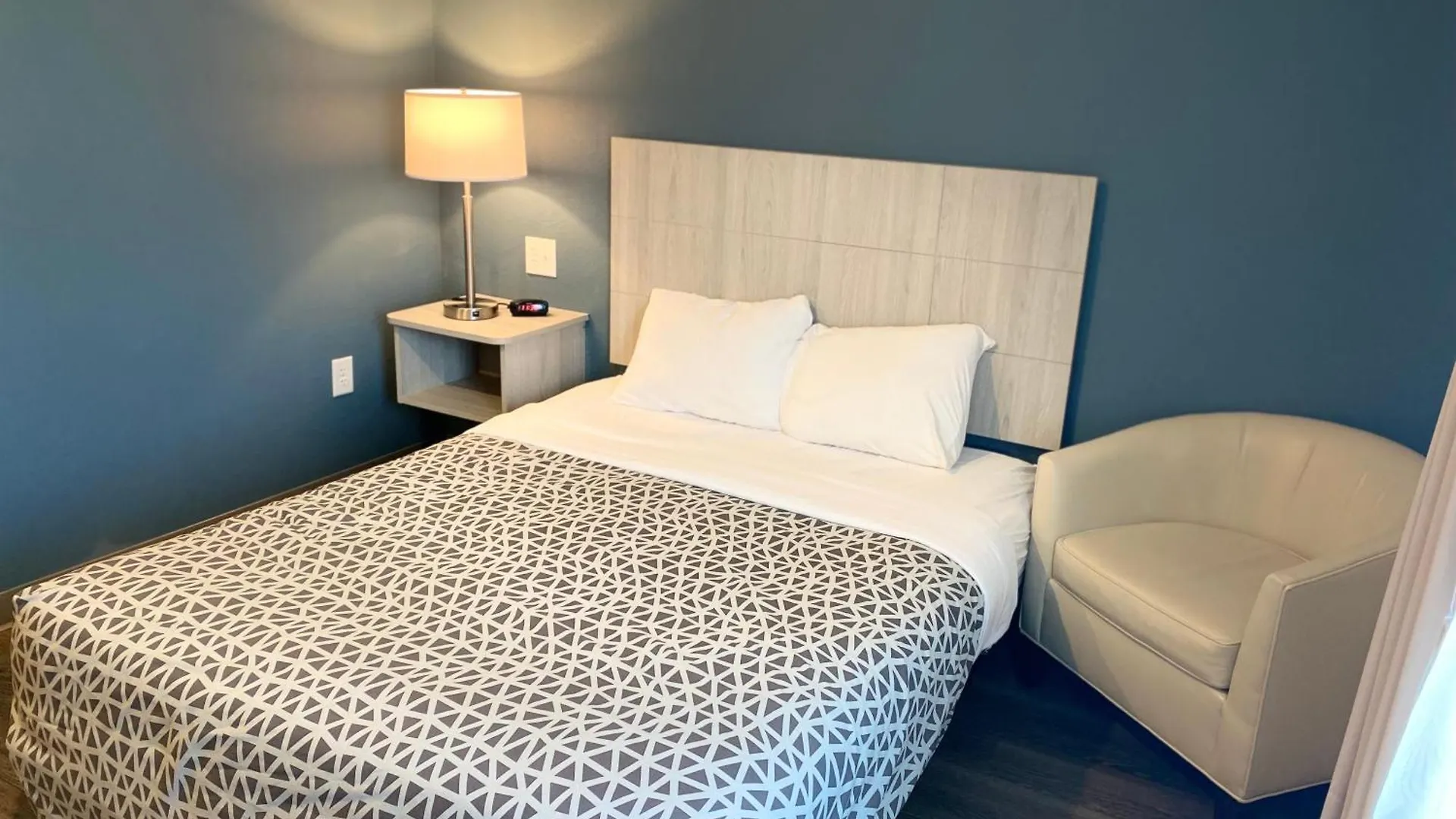 Woodspring Suites Hermitage - Nashville Airport Hotel